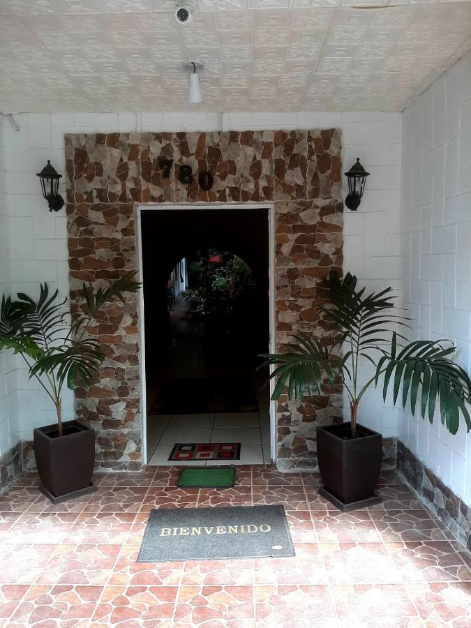 Backpacker Kitara House Hotel Tarapoto Exterior photo
